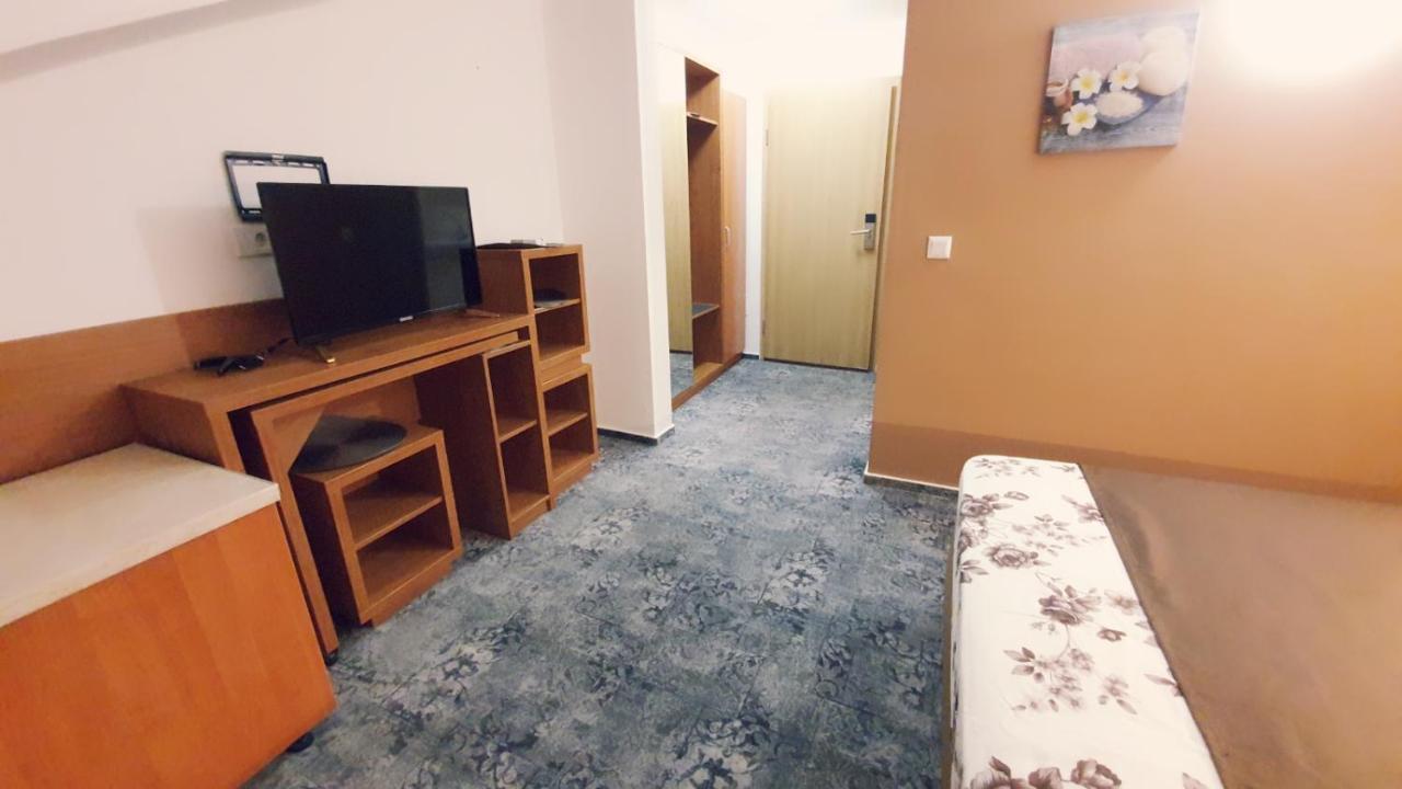 Stay Inn Rediu Valea Lupului  外观 照片
