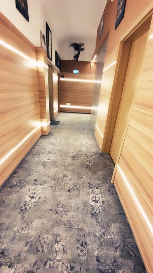 Stay Inn Rediu Valea Lupului  外观 照片