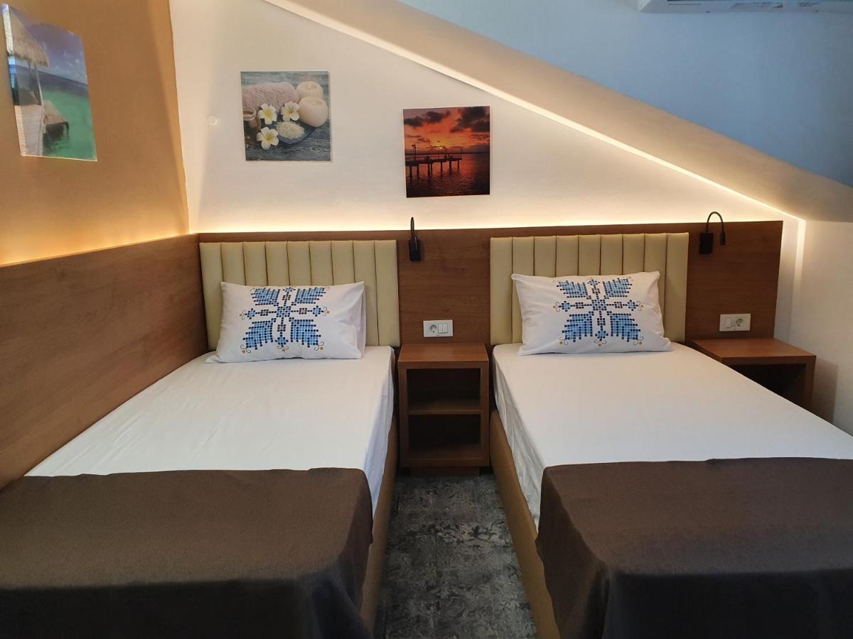 Stay Inn Rediu Valea Lupului  外观 照片