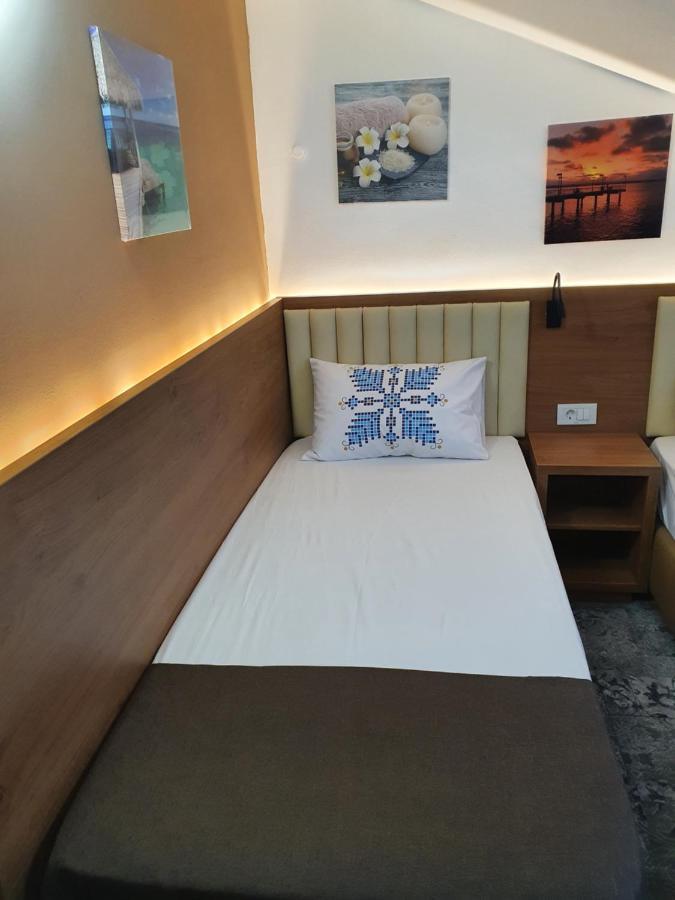 Stay Inn Rediu Valea Lupului  外观 照片