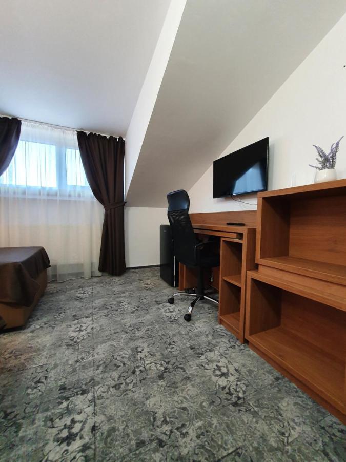 Stay Inn Rediu Valea Lupului  外观 照片