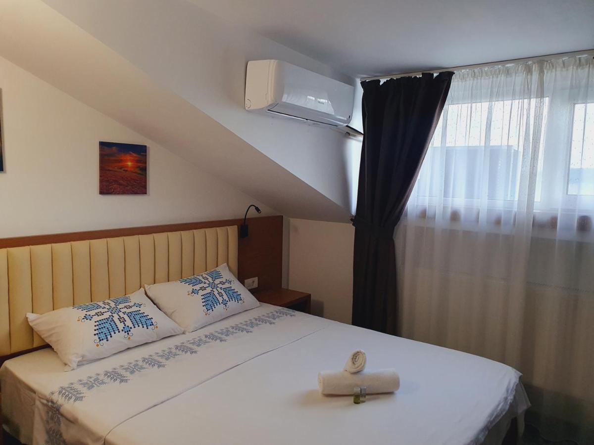 Stay Inn Rediu Valea Lupului  外观 照片