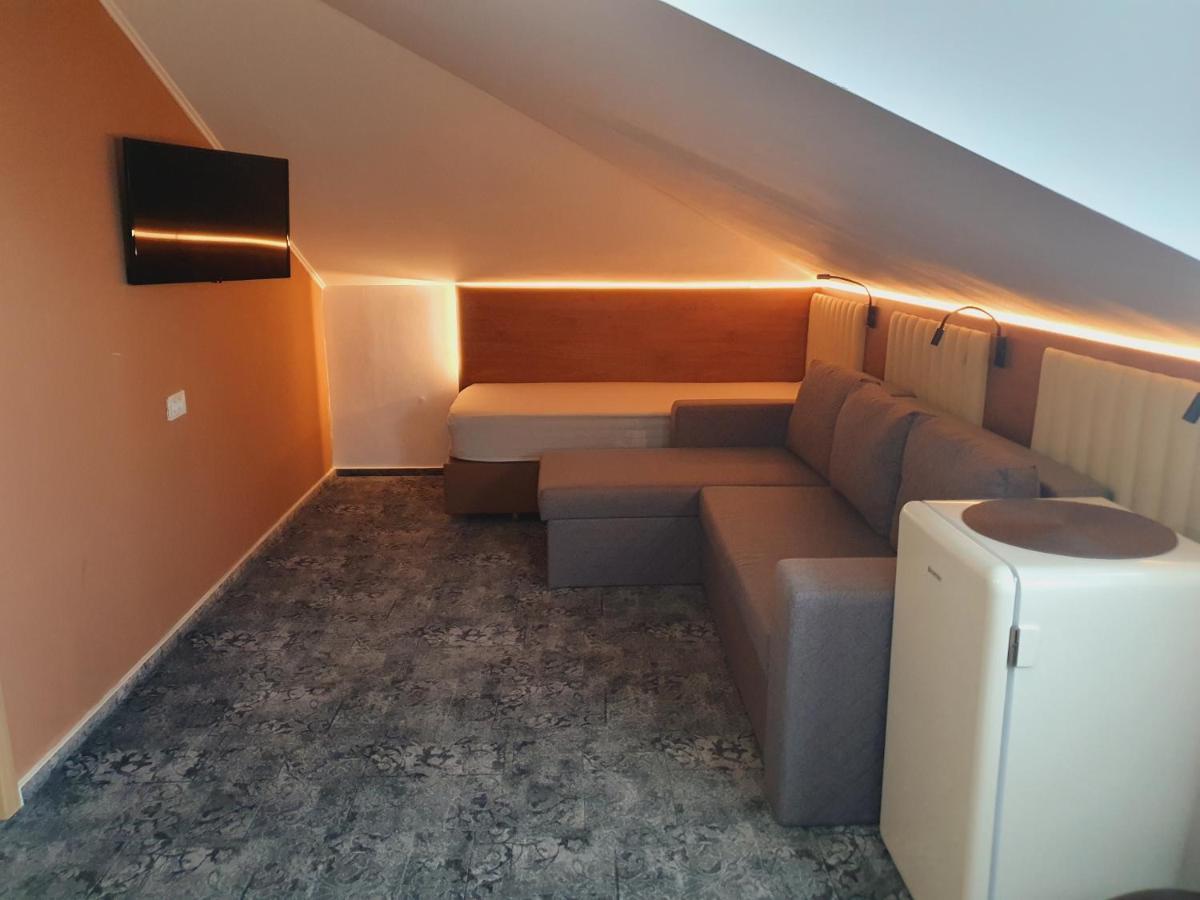 Stay Inn Rediu Valea Lupului  外观 照片