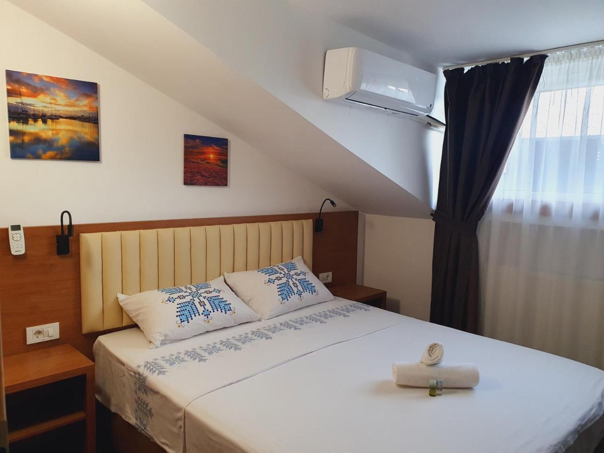 Stay Inn Rediu Valea Lupului  外观 照片