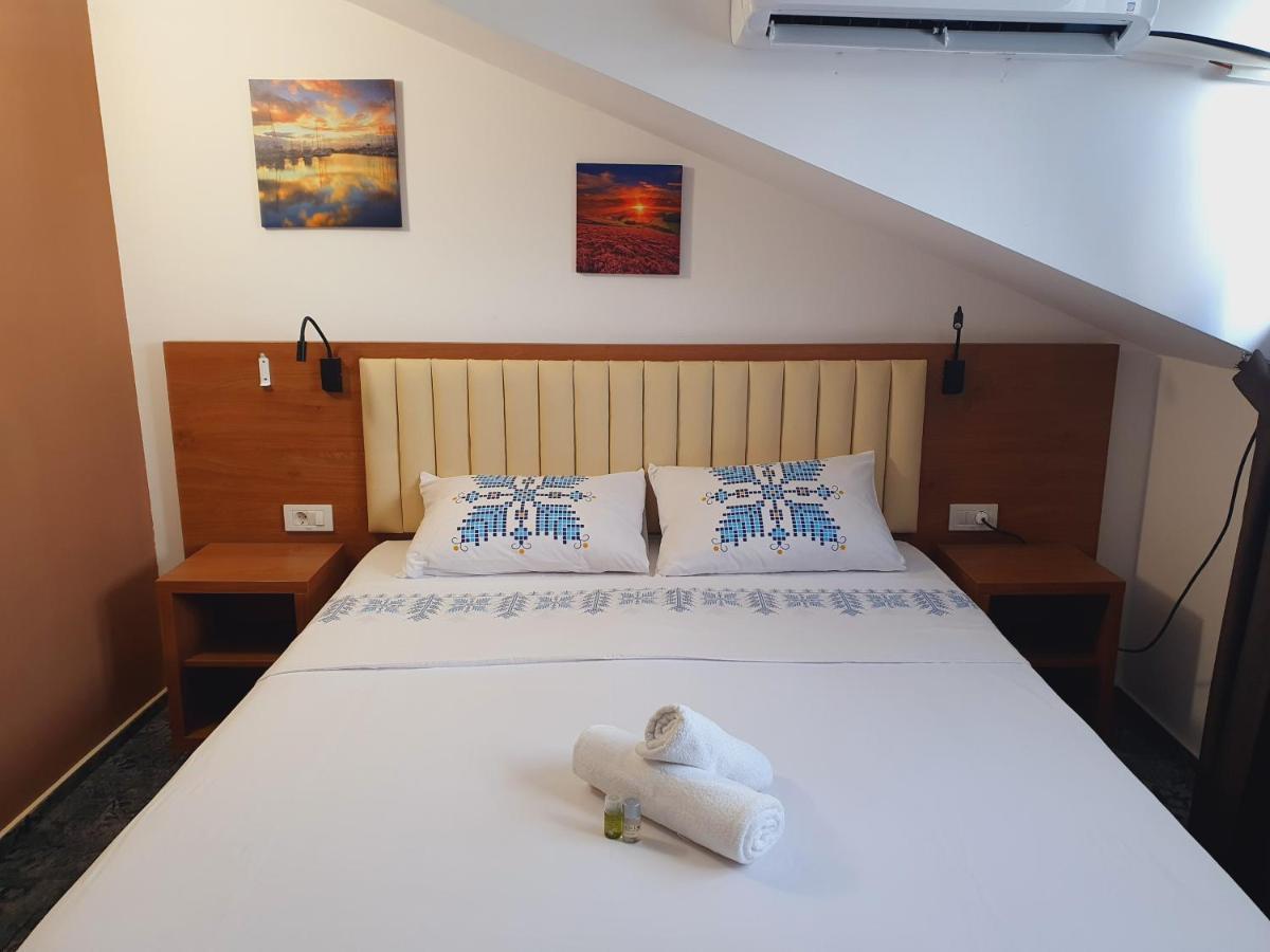 Stay Inn Rediu Valea Lupului  外观 照片