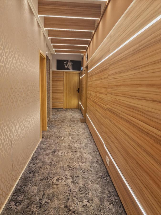 Stay Inn Rediu Valea Lupului  外观 照片