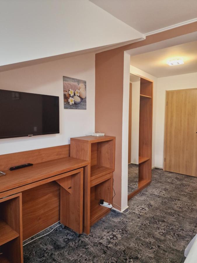 Stay Inn Rediu Valea Lupului  外观 照片