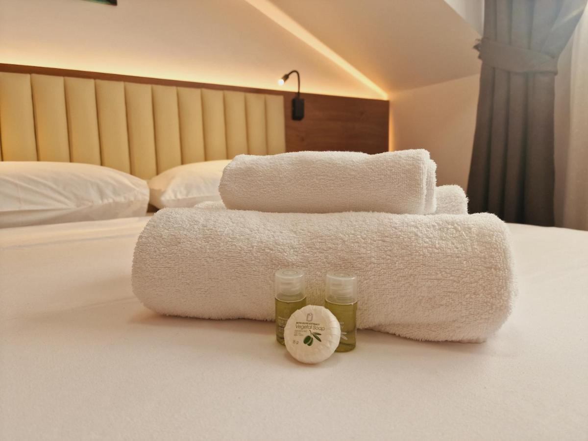Stay Inn Rediu Valea Lupului  外观 照片