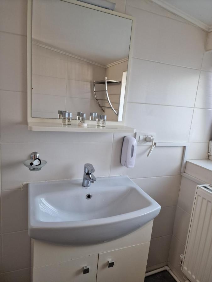 Stay Inn Rediu Valea Lupului  外观 照片